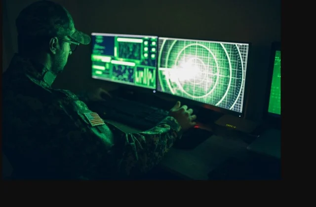 Maxaa ka jira in Militariga Mareykanka uu iibsaday Muslim