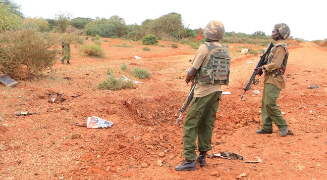 Street blast wounds 5 Kenyan cops close to Somalia
