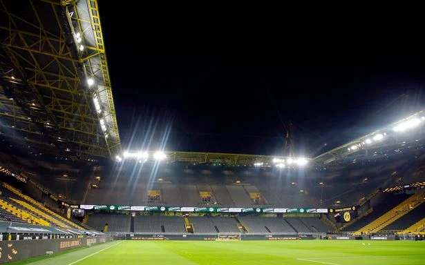 Sababta Ay Borussia Dortmund U Martigelineyso Kulanka