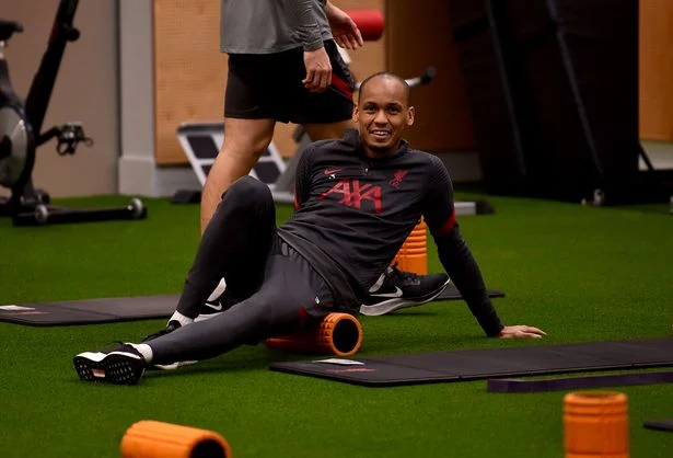 Seddex Ka Mid Ah Xiddigihii Dhaawaca Uga Maqnaa Liverpool Oo