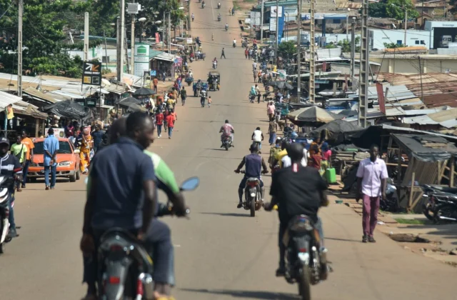 A number of thousand flee the Ivory Coast for concern of violence after the election, says the UN