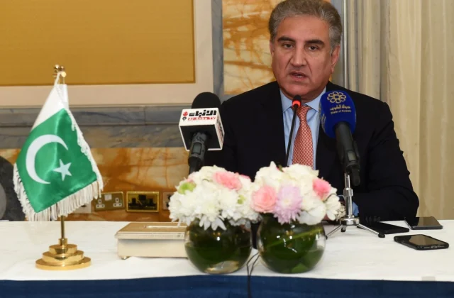 Soomaaliya & Pakistan oo kawada hadlay xiriirka ka dhaxeeya
