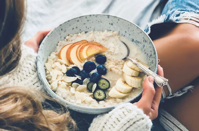 The 8 Finest Breakfast Habits for Ladies, Say Dietitians
