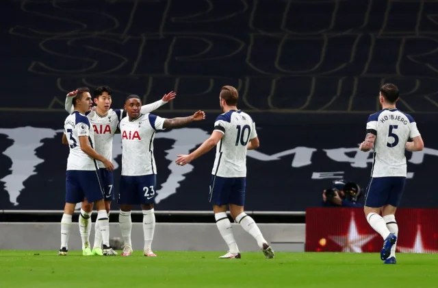 Tottenham & Mourinho Oo Dhulka Jiid-jiiday Man City &