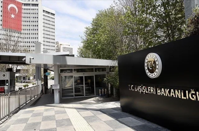 Turkiga oo cambaareyay qaraxyo lagu weeraray magaaladda