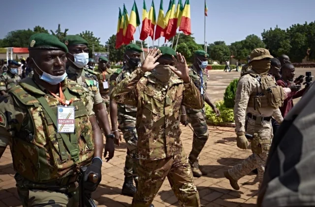 massive appointment of soldiers at the head of the region