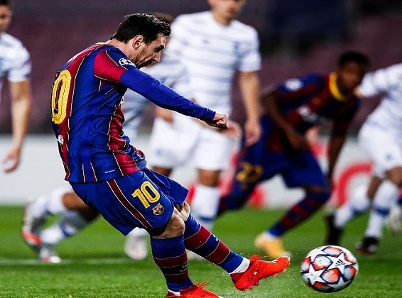 Waa Kuma Qofka Ay Barcelona U Dooratay Inuu Lionel Messi Ku