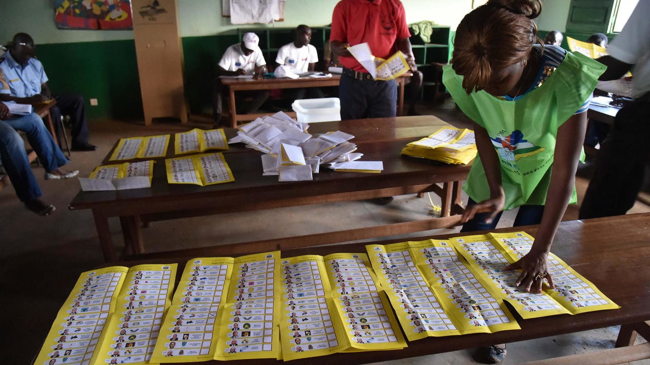 start of submission of presidential and legislative candidates