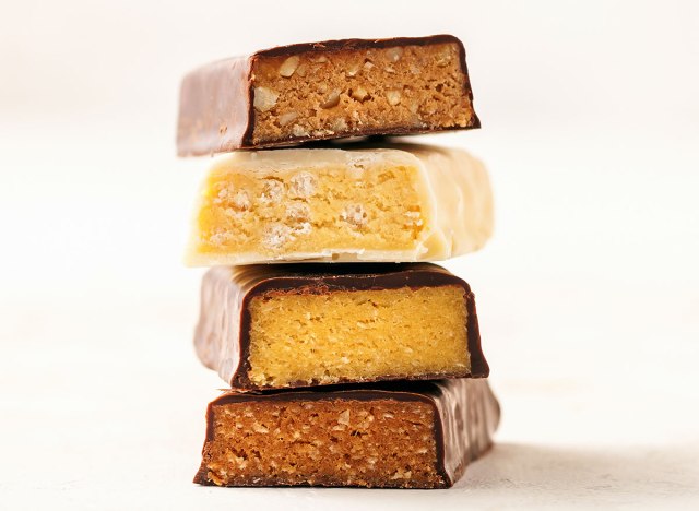 bundle of protein bars