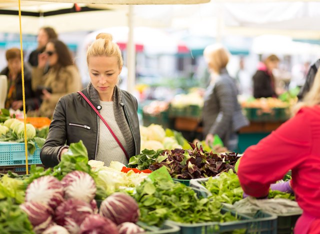 browsing the farmers market