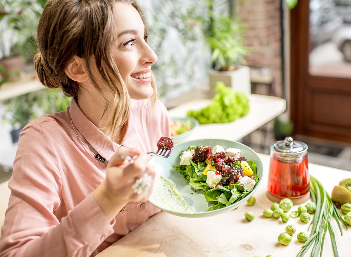 The healthiest diets for a flat abdomen