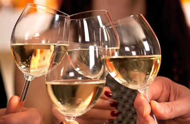 8 “unhealthy habits” that really assist you to drop extra pounds