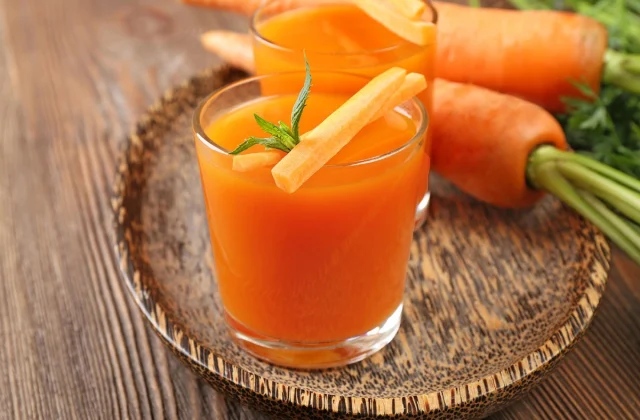 13 drinks that digest stomach fats, say dietitians
