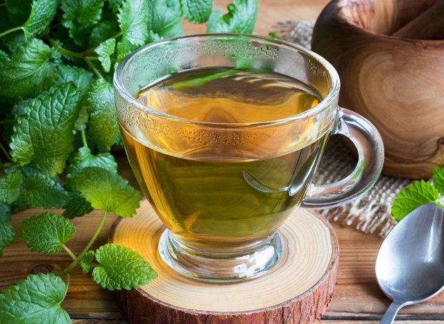 lemon balm tea