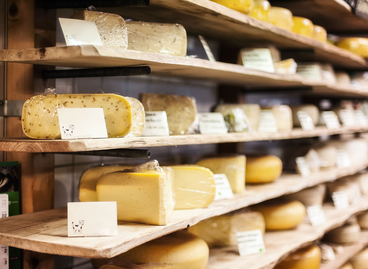 Consuming these meals can hold your mind sharp, research packages