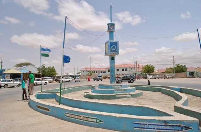 2021 Musharaxiinta Hogaamiyaha & Siciid Deni on