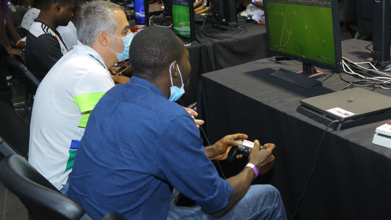 African professional players appear on Feja 4