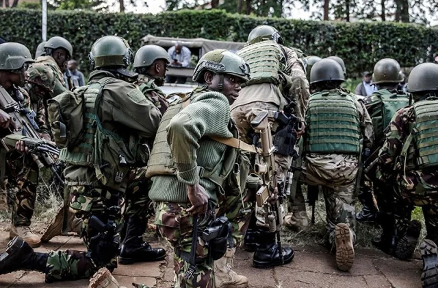 Al-Shabaab oo soo bandhigtay Magacyada & muuqaalka raggii