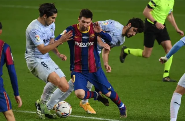 Barcelona ayaa barbaro la gashay kooxda Valencia