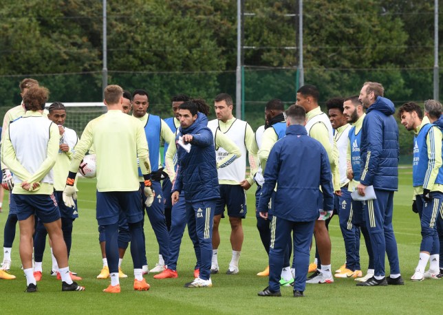 Ciyaaryahanadda Arsenal Oo Si Carro & Qeylo Leh Iskula Hadlay Ka