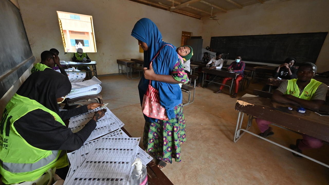 D day for a new vote and under surveillance