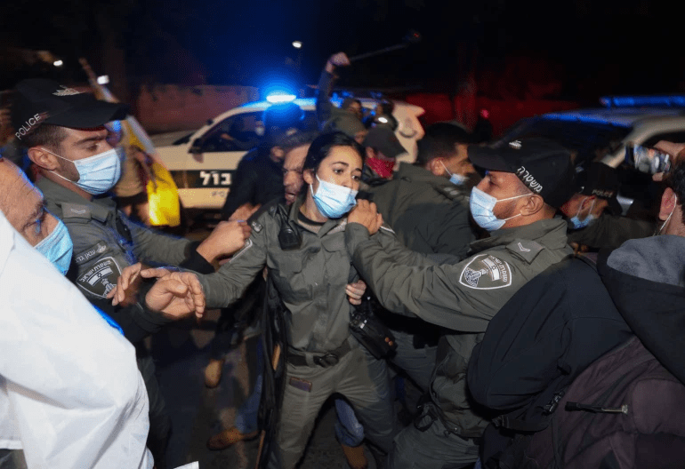 Daraasiin Israa’iiliyiin ah oo loo xiray banaanbaxyo ka dhan
