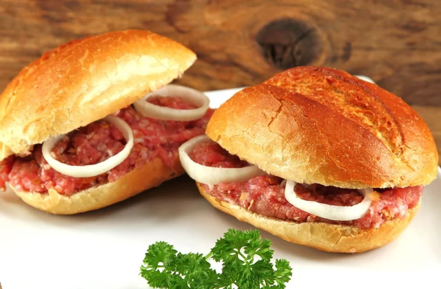 Don’t eat this uncooked sandwich, warns the Division of Well being