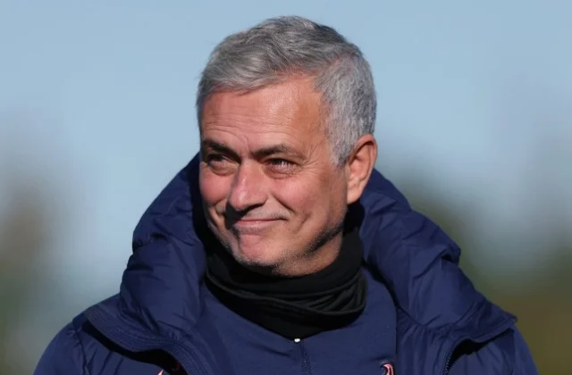 Jose Mourinho Oo Xiddig Ku Fashilmay Gunners Ku Tilmaamay