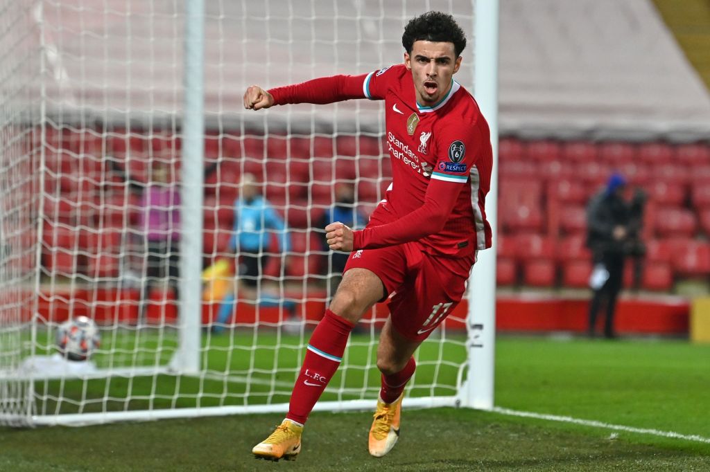 Liverpool Oo U Soo Baxday Wareega 16ka Champions League,
