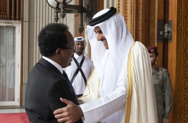 Maxay kawada hadleen Hogaamiye Farmaajo & Amiirka Qadar? –