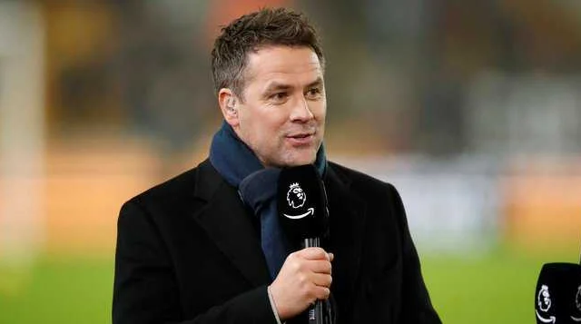 Michael Owen ayaa u sheegay Manchester United inay jirto hal wado oo kaliya