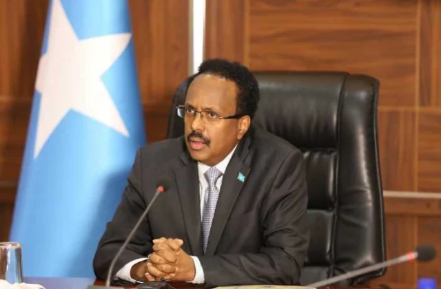 Muxuu ku saabsan yahay safarka Hogaamiye Farmaajo ee