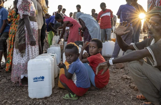 Practically 100,000 refugees to battle starvation in Ethiopia when meals runs out, says the UN