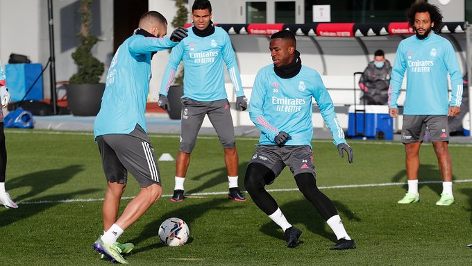 Real Madrid Oo Ku Dhawaaqday Liiska Kooxdeeda Ee Kulanka