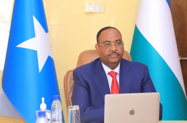 Siciid Deni:- Waa in la qaadaa 4 tilaabo oo deg deg ah si