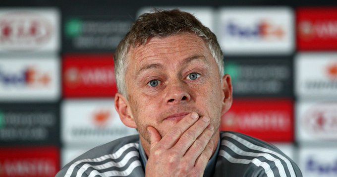 Solskjaer Oo Wadnaha Jaray Jamaahiirta Man United & Laba
