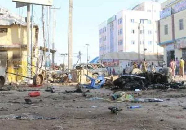 Suicide bombing misses Prime Minister of Somalia, however kills high military commanders