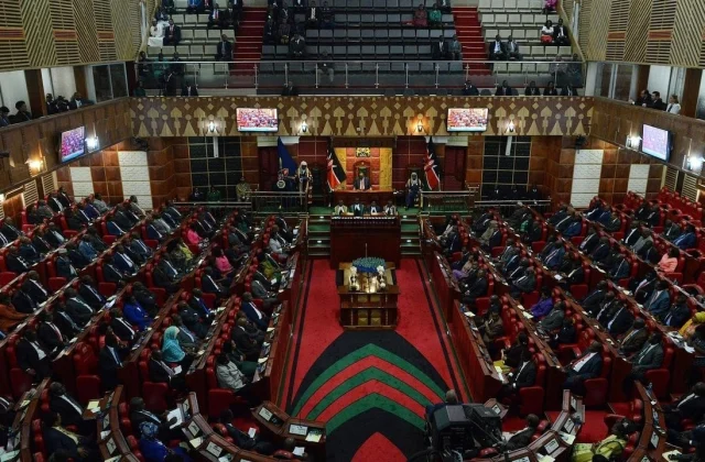 The members of the Riksdag must send money back to the state