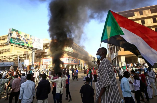 Two years after the revolution, the Sudanese are back on the streets