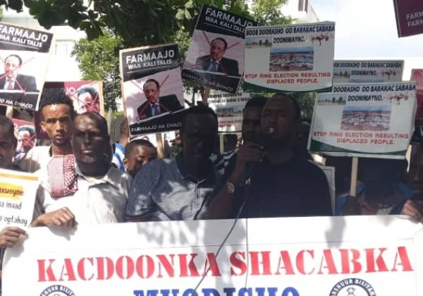 Savage enemy of presidency fights get away in Somalia’s capital