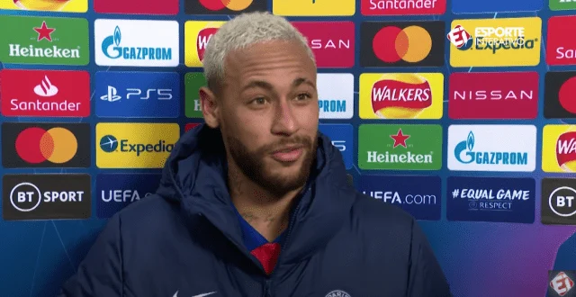 “Waa Qasab Inaan Lionel Messi Ka Garab Ciyaaro Xilli