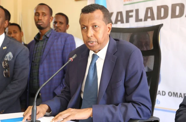 Yuusuf Garaad oo loo magacaabay Ergayga Geeska Afrika, Badda