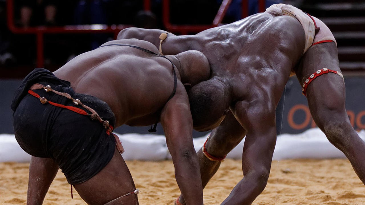 in difficulty the wrestlers ask for resources and resumption of