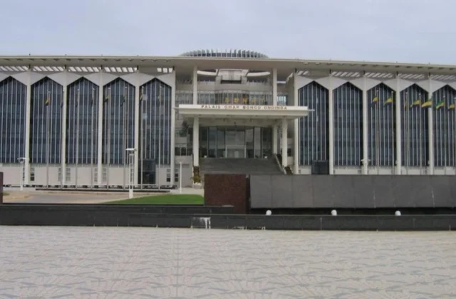 opposition increases against the proposed revision of the constitution