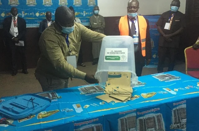 surprisingly, the presidential party wins the regional elections