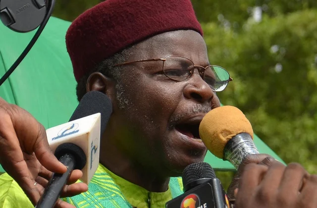 the opposition revived by the alliance behind Ousmane?