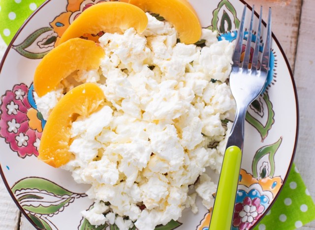 cottage cheese with peaches