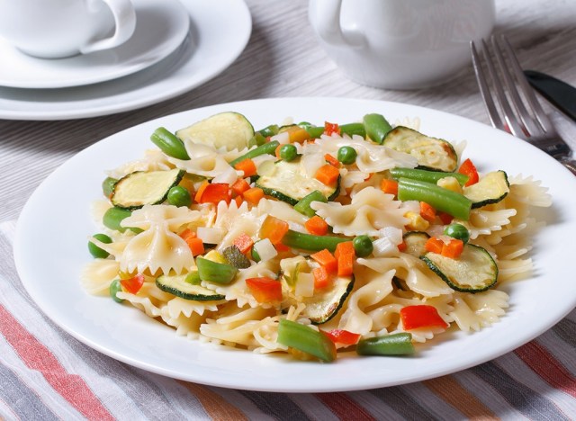 40 weight loss tips that help you drop more pounds 232 pasta on big plate