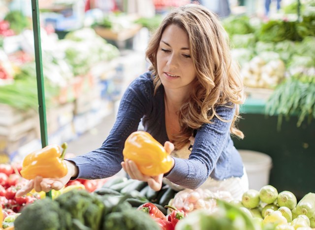 woman at farmers market