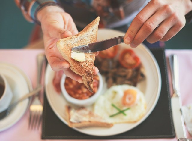 woman eating breakfast